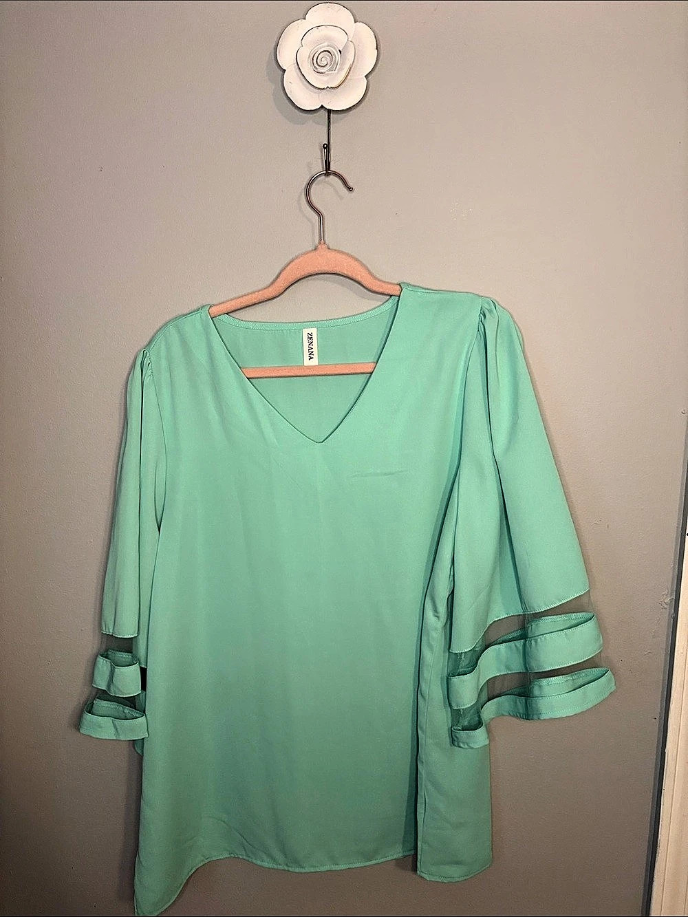Zenana Outfitters Women's Ruffle Sleeve Tunic Green XL Like New